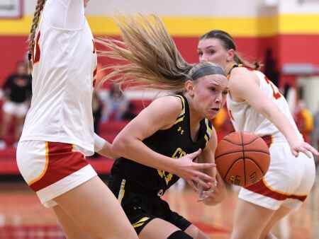 Photos: Center Point-Urbana vs. Marion girls’ basketball