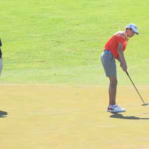 Washington golf defends home turf