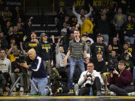 Iowa sets record and continues to lead college wrestling in attendance