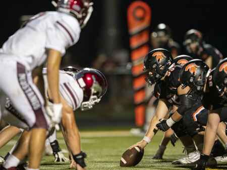 Live Iowa high school football playoff scores and updates