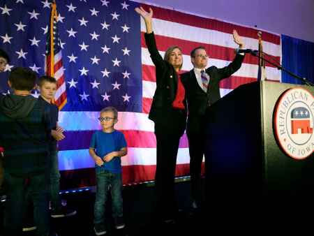 Kim Reynolds wins re-election as Iowa governor
