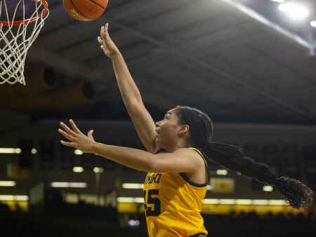 Hawkeyes score a school-record 115 in second straight blowout