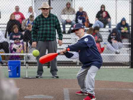 See why this Marion baseball league doesn’t keep score