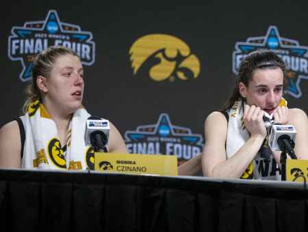 The 2022-23 Hawkeyes were entertaining, wildly successful and adored