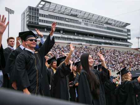 Kinnick celebration honors UI grads after unparalleled year