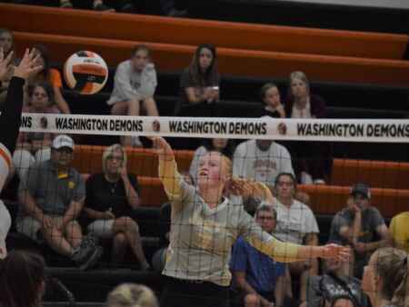 Mid-Prairie gets 4 on RVC volleyball list