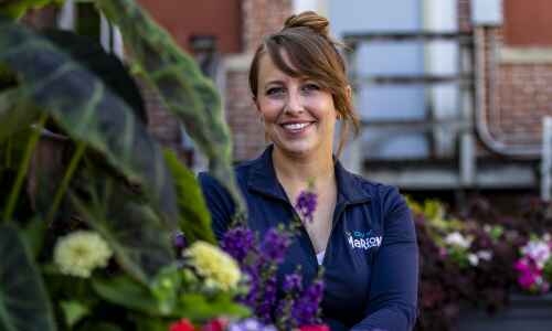 Marion horticulturist takes care of acres of city flower beds