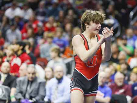 2A state wrestling: Union freshman Jace Hedeman starts with title