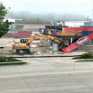 Kum and Go in Iowa City closed until December 2021