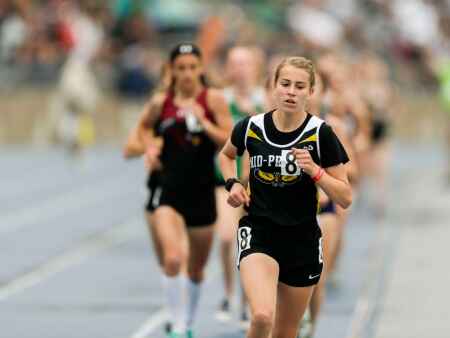 Danielle is latest Mid-Prairie Hostetler to win state title