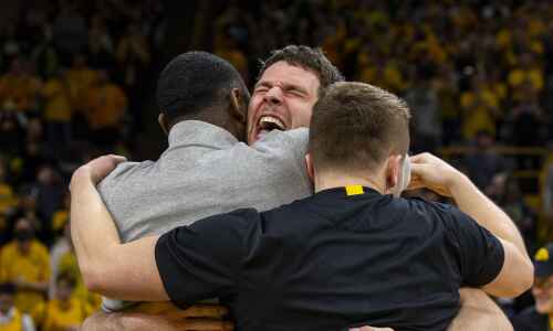 Hawkeyes thrilled their fans Saturday, especially those who stayed