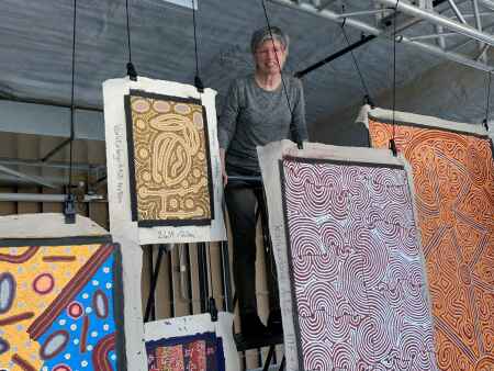 Exhibit brings art of Australia’s Outback to downtown Cedar Rapids