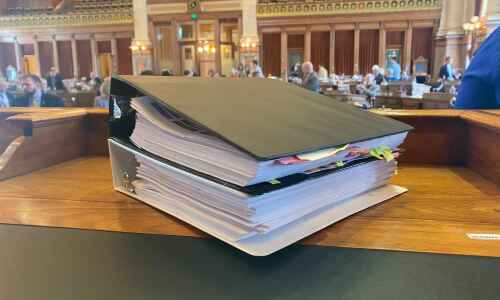 Reynolds praises passage of ‘transformational’ Iowa government reorganization bill