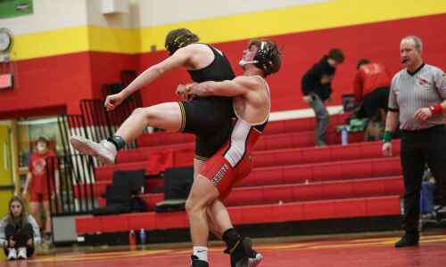 Wrestling notes: 2A No. 7 Williamsburg sees steady improvement after early unknowns