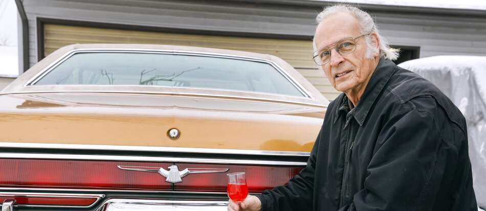 Cedar Rapids collector donates ‘millionth Thunderbird’ to museum