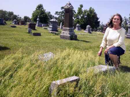 Czech Cemetery copes with upkeep issues