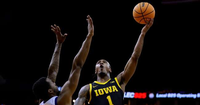 Iowa enters AP men’s basketball Top 25