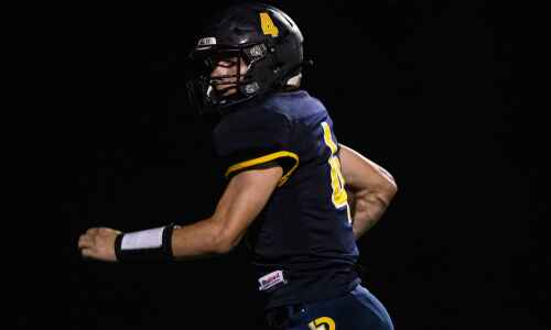 Regina connects on big plays and slows Mid-Prairie