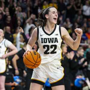Hawkeyes give a rocking performance on a national stage behind megastar Caitlin Clark