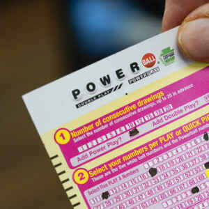 $700 million Powerball prize latest in string of giant jackpots