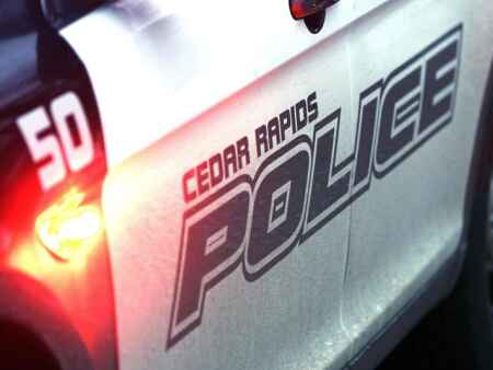 Cedar Rapids police investigate stabbing that left 1 woman dead