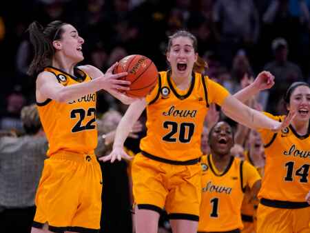 Hawkeyes win Big Ten titles despite ‘all kinds of obstacles’