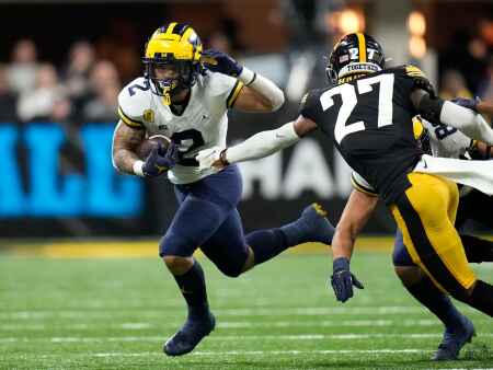 Iowa football early opponent preview: Michigan