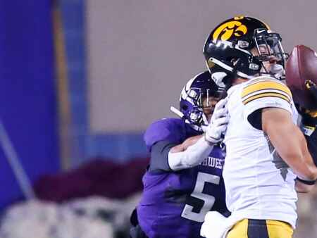 After couple quiet weeks, Hawkeyes’ ‘Doughboyz’ are back