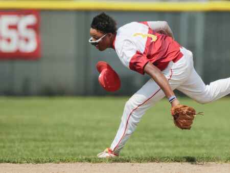 Iowa high school baseball 2022: Area players, teams to watch