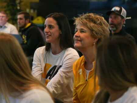 Time, TV announced for NCAA tournament games in Iowa City