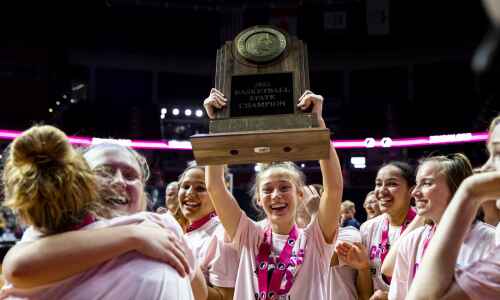 Cedar Rapids Xavier captures Class 4A girls’ state basketball championship