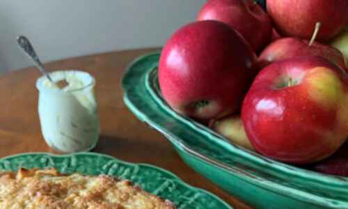 Ditch the spices and try this simple apple cake recipe