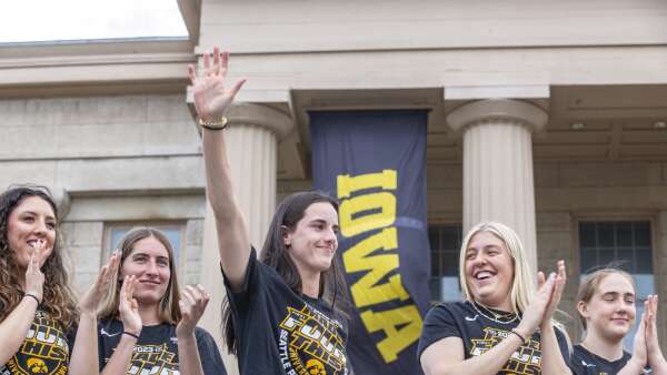 Fans celebrate Iowa WBB one more time after historic season