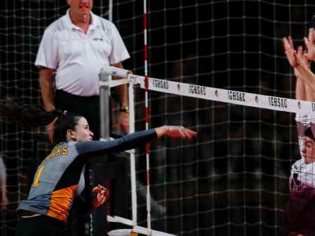 Photos: Waverly-Shell Rock vs. Oskaloosa state volleyball