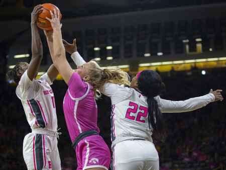 Photos: Iowa women’s basketball vs. Rutgers
