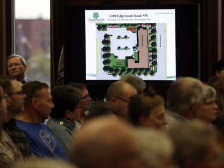 Cedar Rapids officials consider second chance for Crestwood Ridge housing project