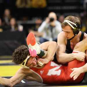 Wrestling Weekend That Was: Lee, Cassioppi make sure Hawkeyes stay undefeated