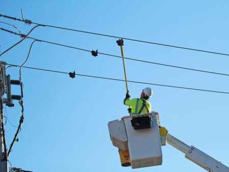 Coralville seeking grants to relocate power lines underground