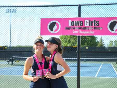 Cedar Rapids Washington duo seizes 2A state doubles crown