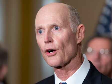 Ahead of campaign visit, Florida's Rick Scott praises Iowa Republicans