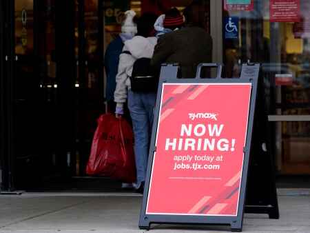 U.S. jobless claims rise