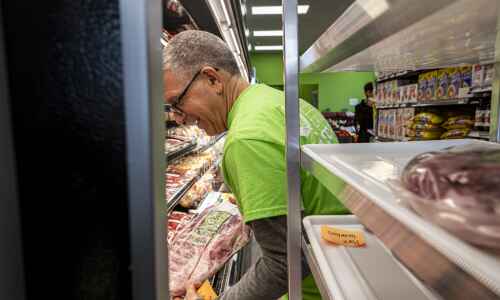 Nonprofit grocery store brings healthy food to Time Check neighborhood