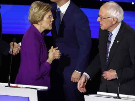 Elizabeth Warren-Bernie Sanders dust-up gets ‘who cares?’ from Iowa Democrats