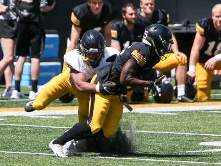 50 pounds later, Jestin Jacobs looks to contribute for Iowa