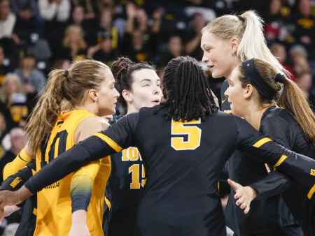 Can Iowa volleyball turn ‘winning points’ into winning B1G matches?