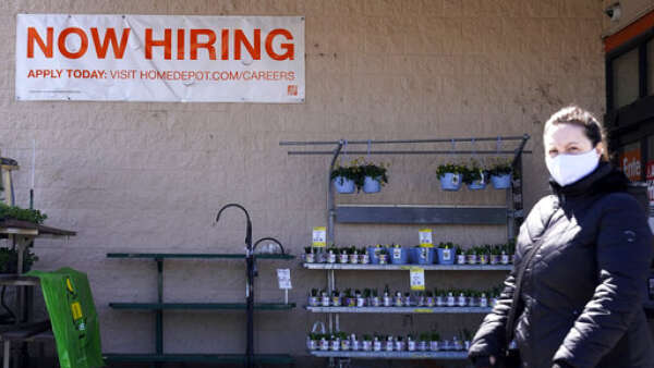 U.S. jobless claims up to 744,000