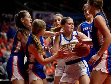 Sioux Center ends Benton’s emotional run in the 3A championship game, 62-47