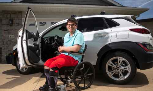 Marion High senior with spina bifida gaining independence