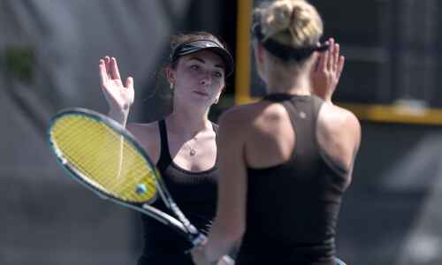 Repeat title for Washington doubles team denied by Cedar Falls