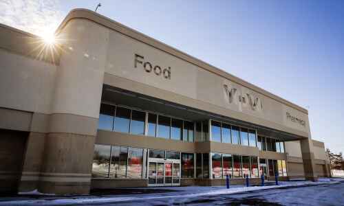Don’t despair just yet over Lindale Mall with Hy-Vee closing